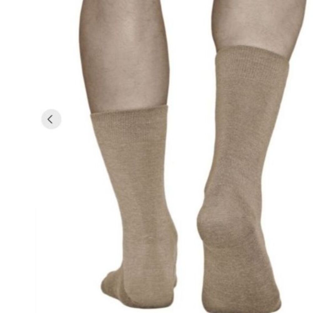 VIT Socks 3 Pairs Beige Crew Socks Size 9.5-10.5 New in Package